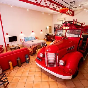 Guest house Fire Station, Adelaide